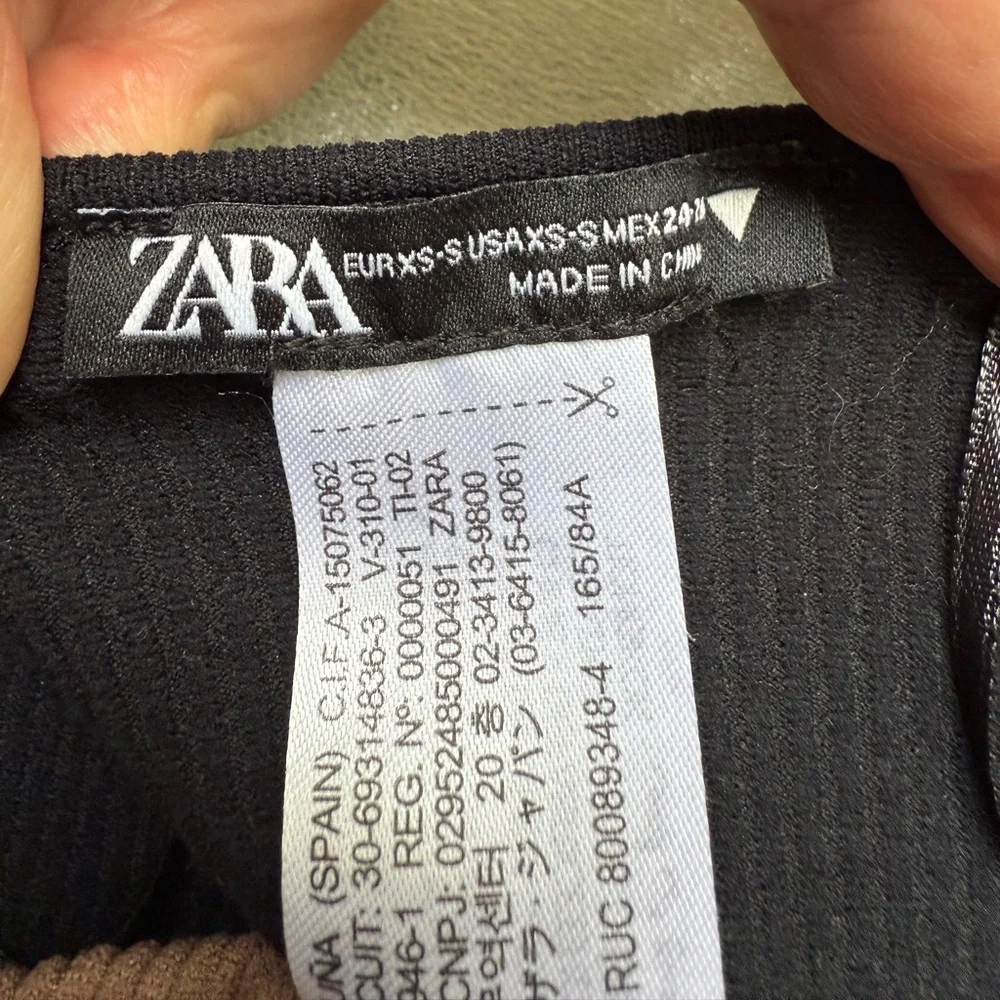 1x$10 or 2x$15 Bundle! Lot of 3 BodySuits - Black, Brown & Black sheer shoulder - Picture 12 of 16